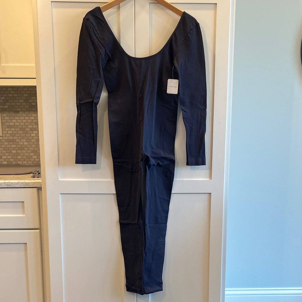 Free People balletcore low back Navy fitted Long Sleeve Catsuit NWT M/L - Picture 1 of 6